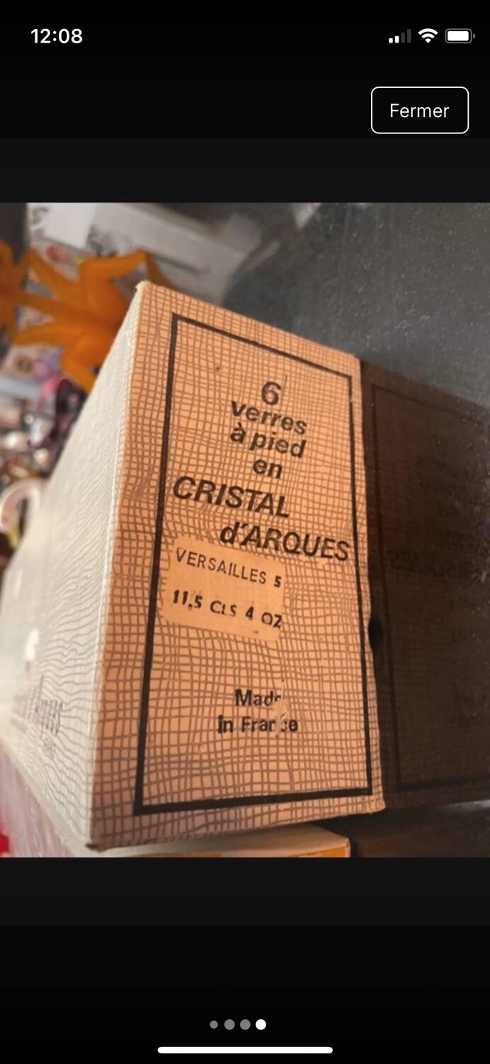 Crystal glasses from Arques Paris.