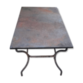 Table à manger en métal