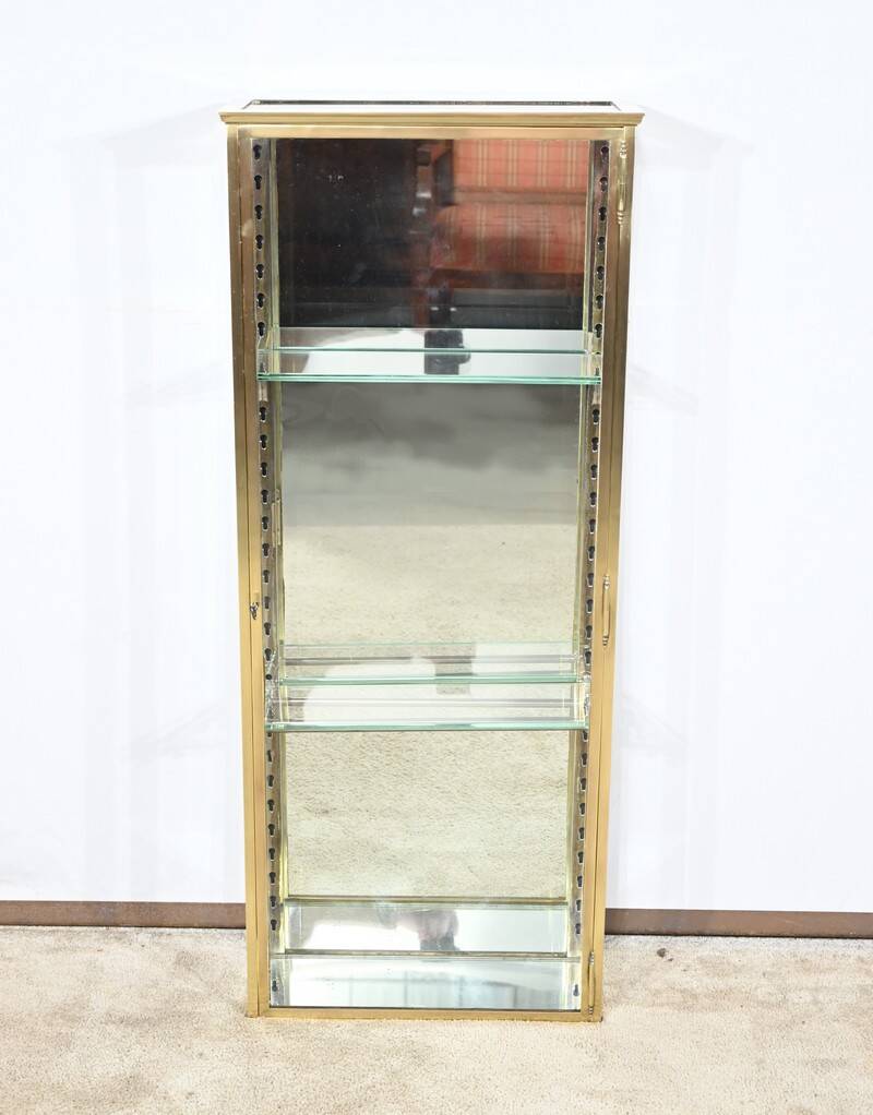 Small Brass Showcase – 1930