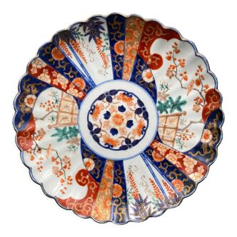 Assiette polylobée d'Imari XIXe Japon Décor floral