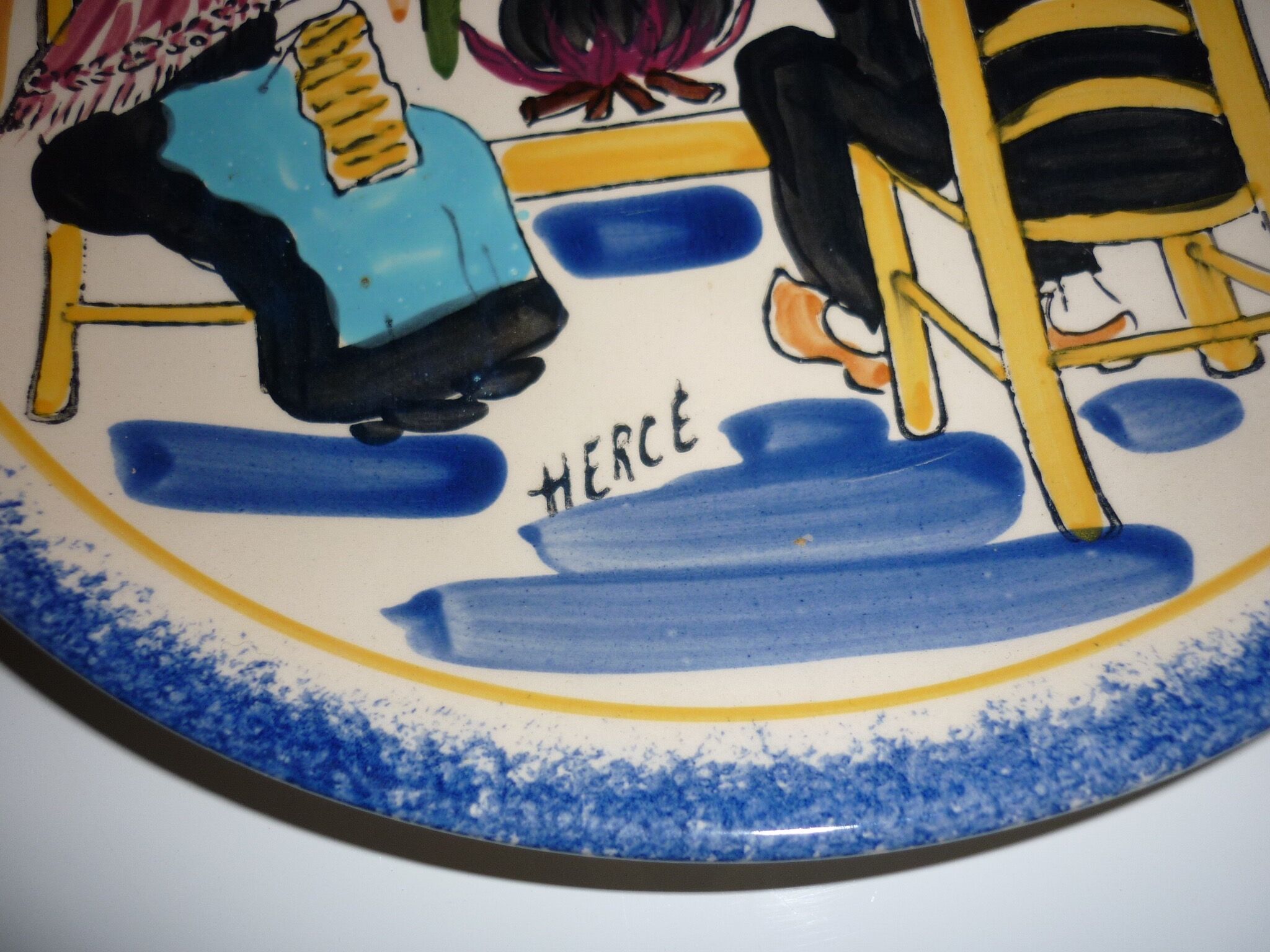 Hercé earthenware plate