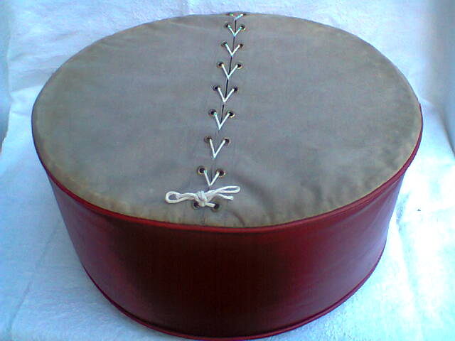 Pouf in faux-leather