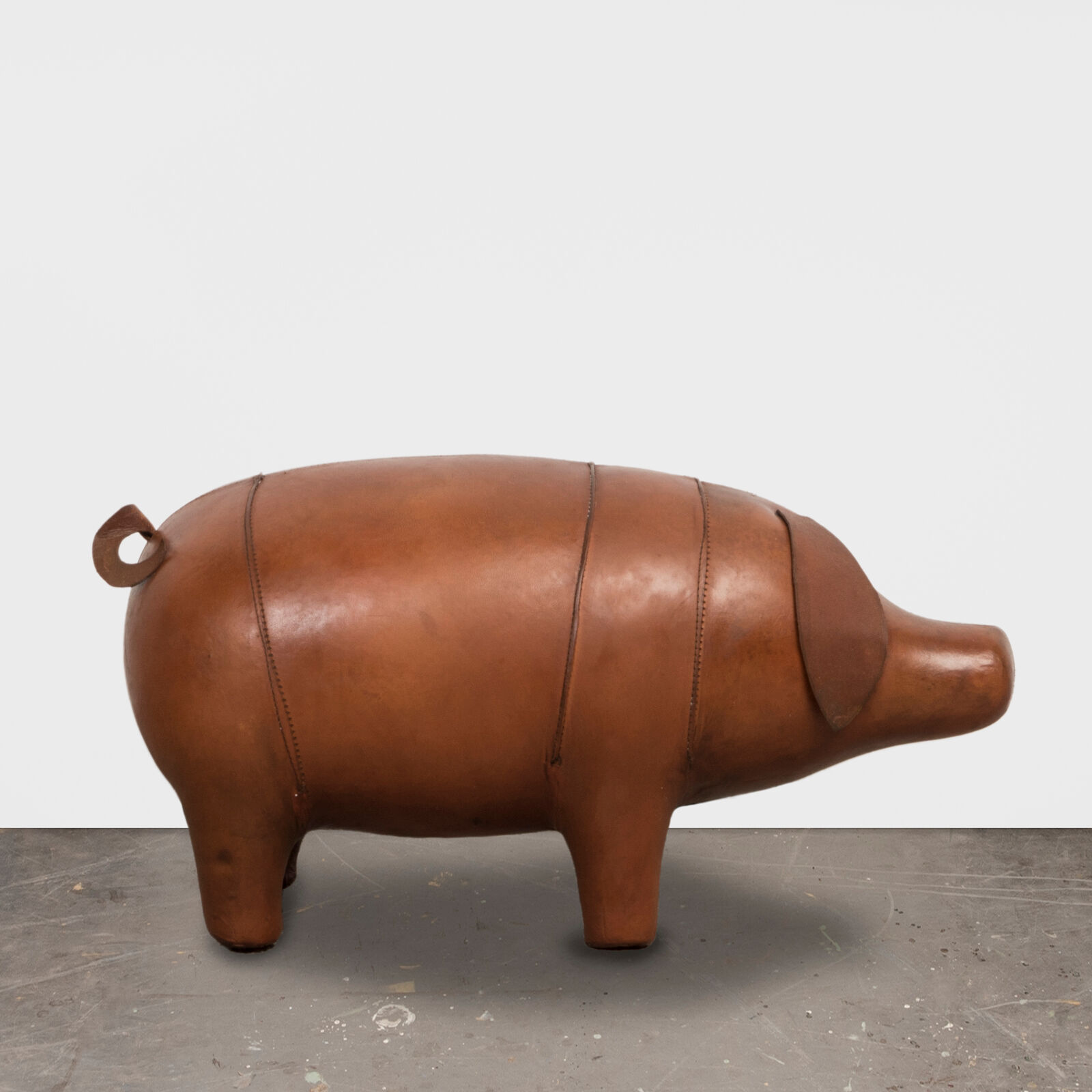 Omersa leather pig