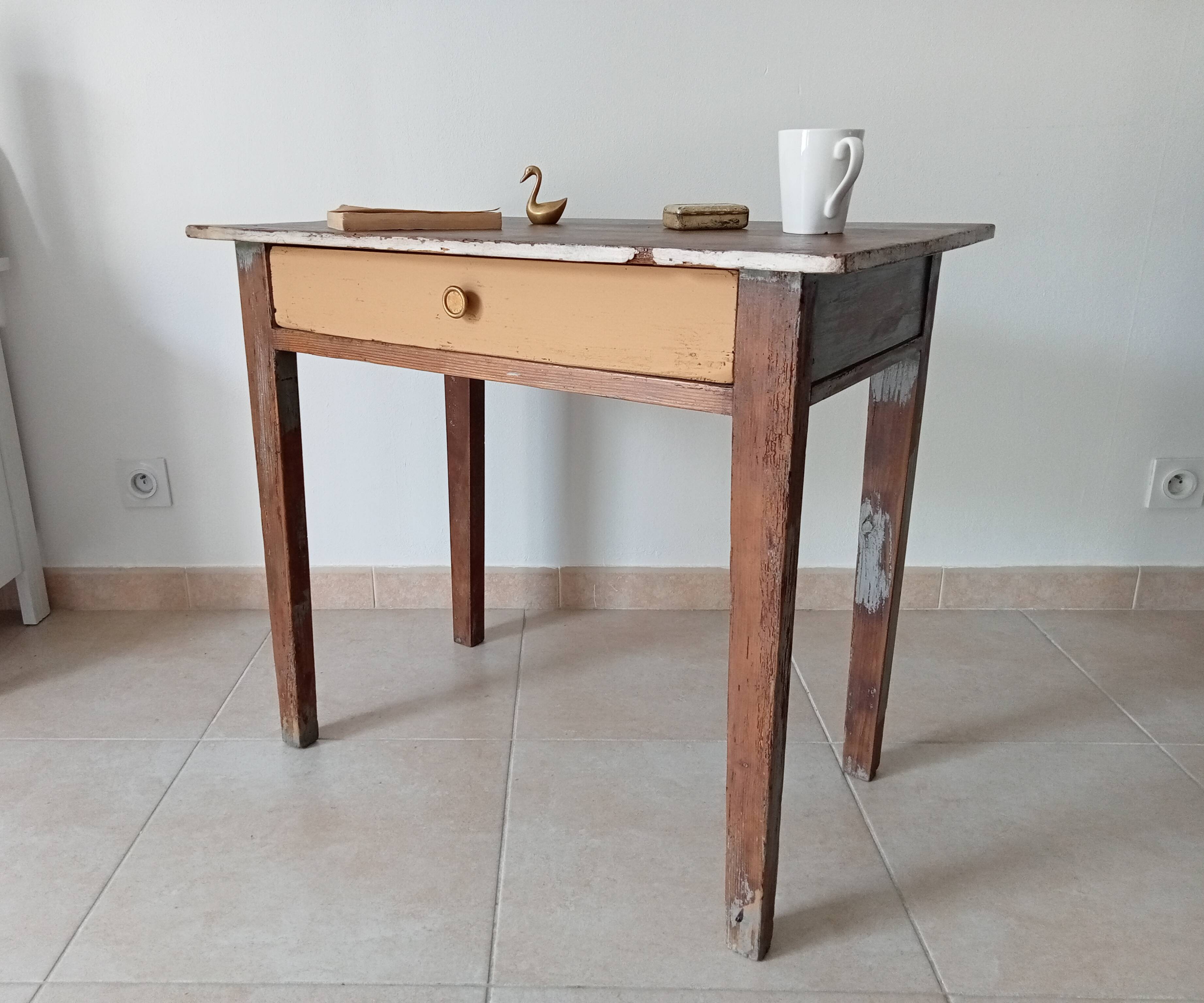 Table ancienne de campagne