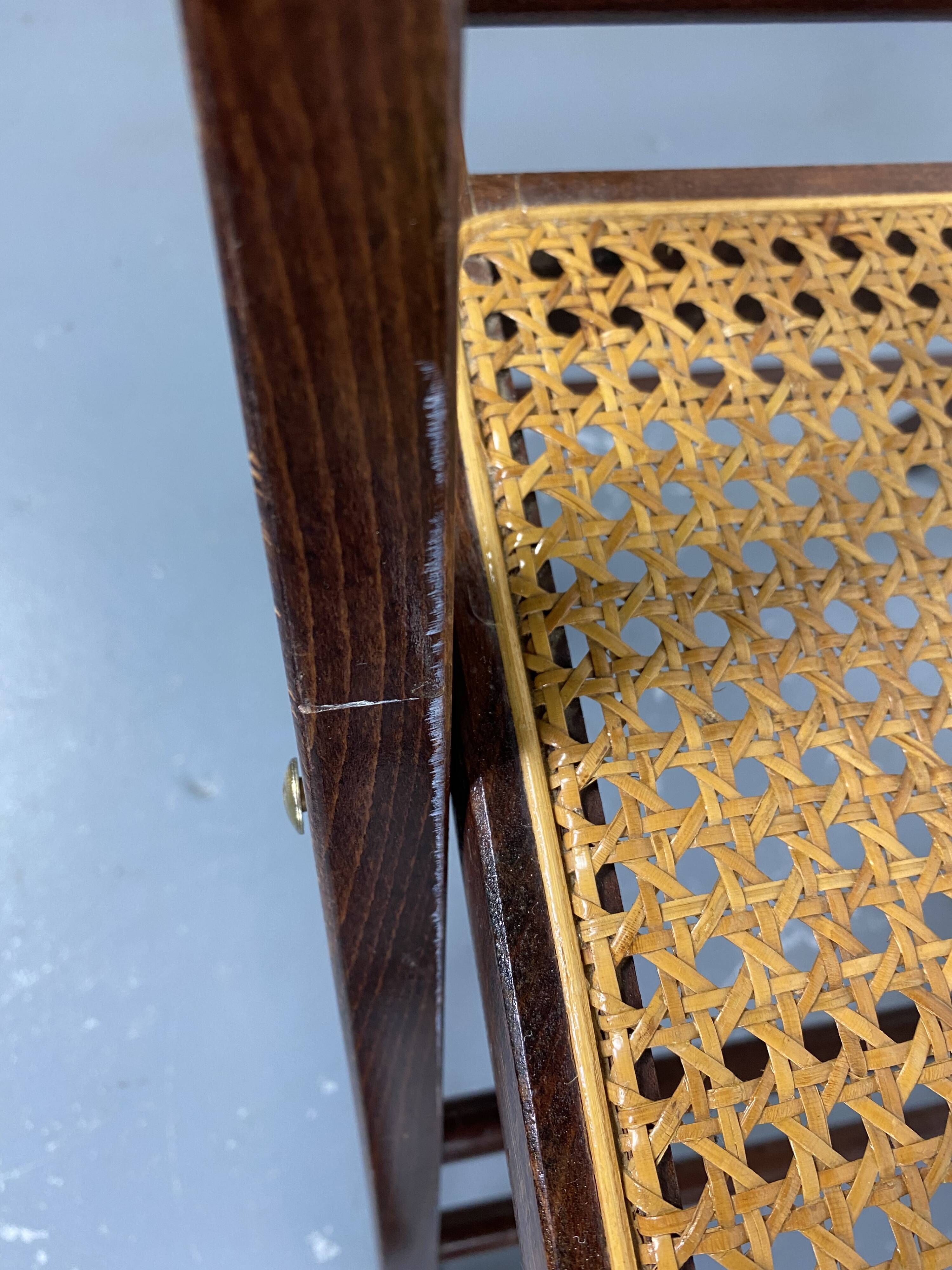 Lot folding chairs in canning