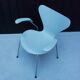 Chaise grise Mod. 3207 Arne Jacobsen
