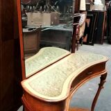 Hairdresser's table