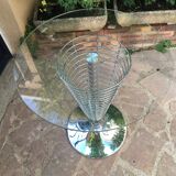 Design pedestal table