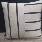 Striped woven cushion 40x40cm