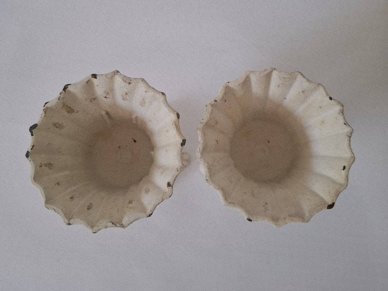 Duo de petits vases medicis en fonte anciens