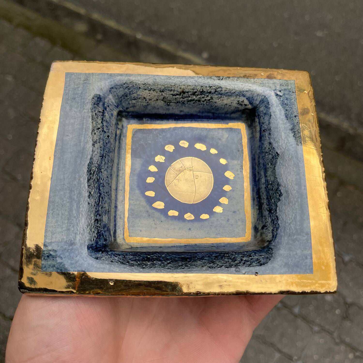 Ashtray or pocket emptier by the ceramicist Georges Pelletier