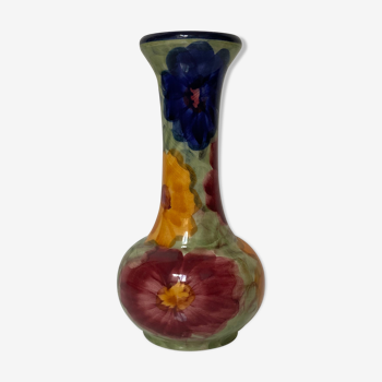 Flower-patterned vase