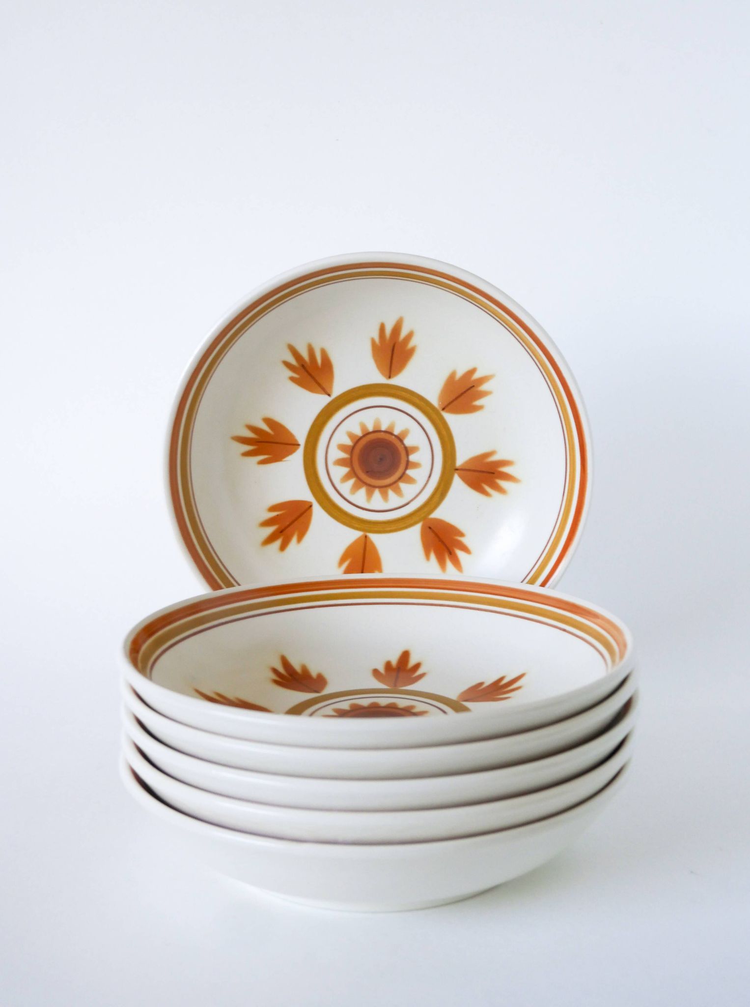 Set of 6 Longchamp flowered deep plates, Orange, 1970