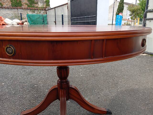 Regency style circular dining table