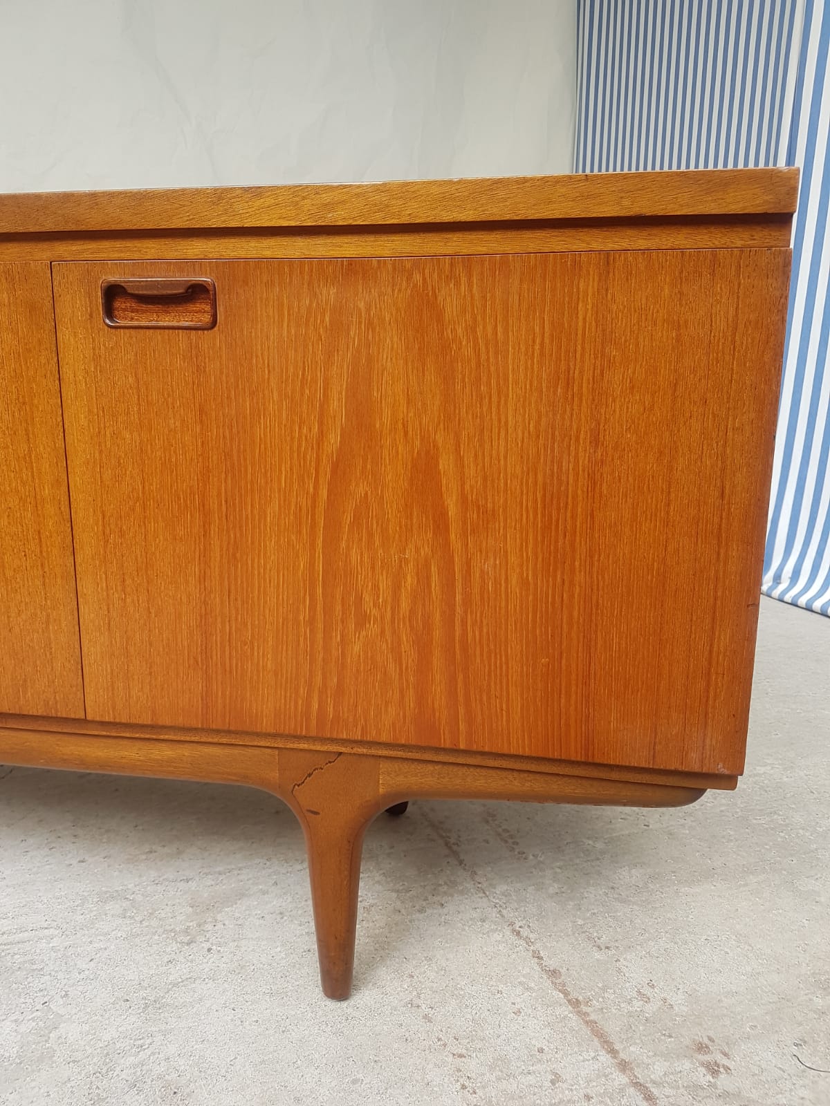 Greaves and Thomas teak sideboard credenza danish design
