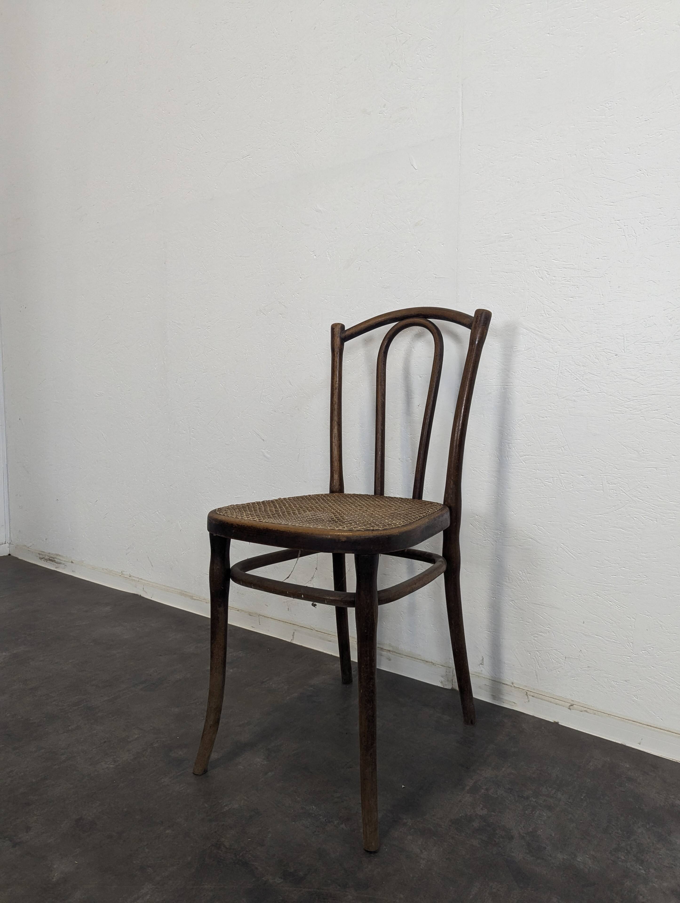 Set of 4 Thonet chairs