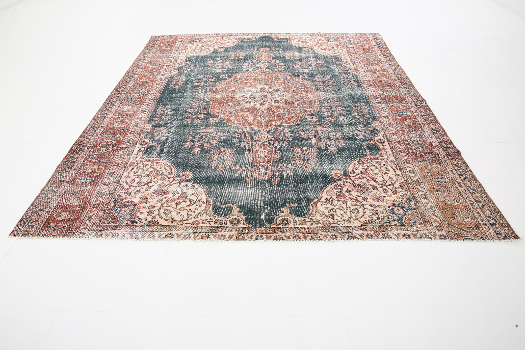 8x10 Navy Blue Antique Persian Rug, 257x299Cm