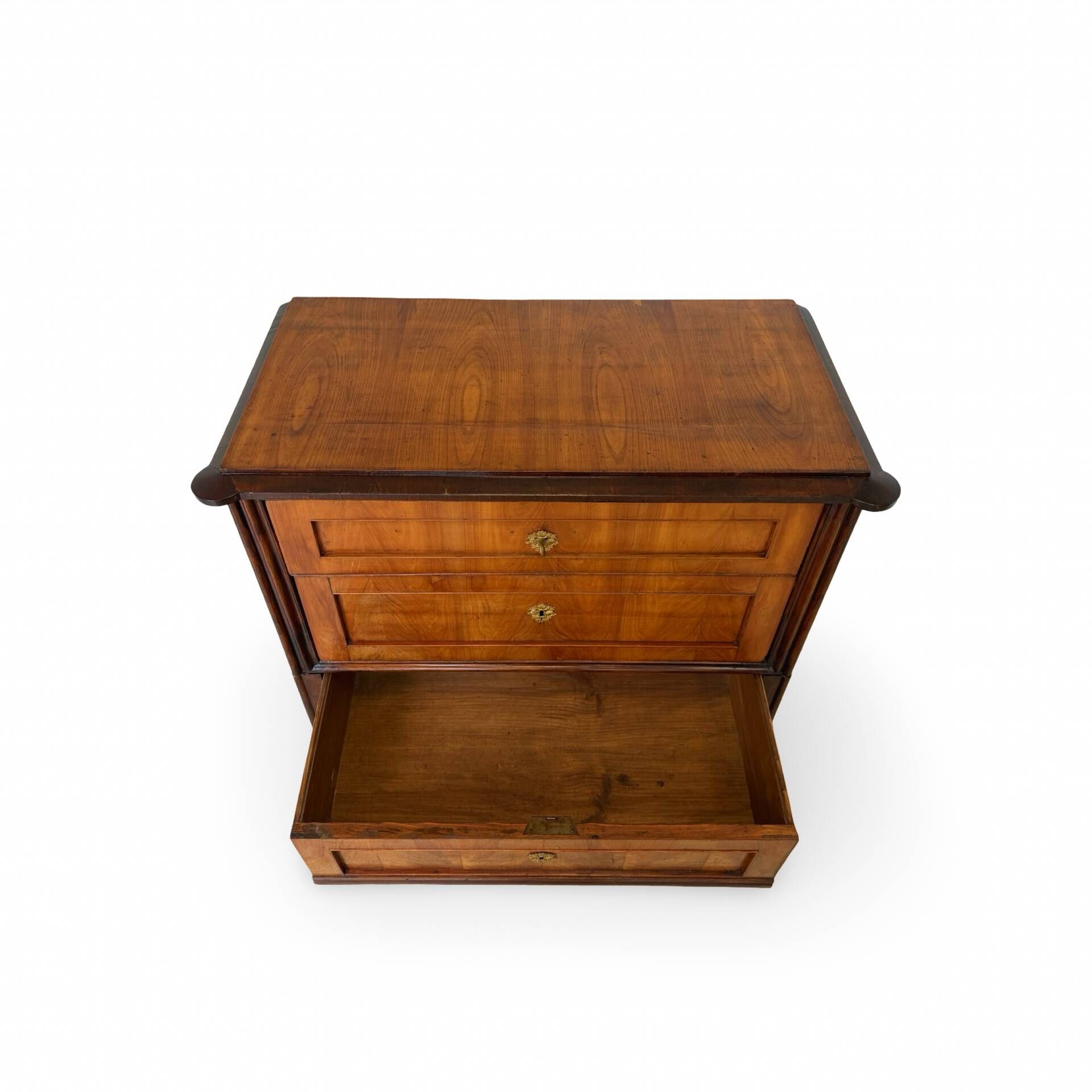 Small Antique walnut and walnut veneered Chest of Drawers – Neoclassic