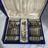 Petites cuillères métal argenté et pince à sucre Art Deco