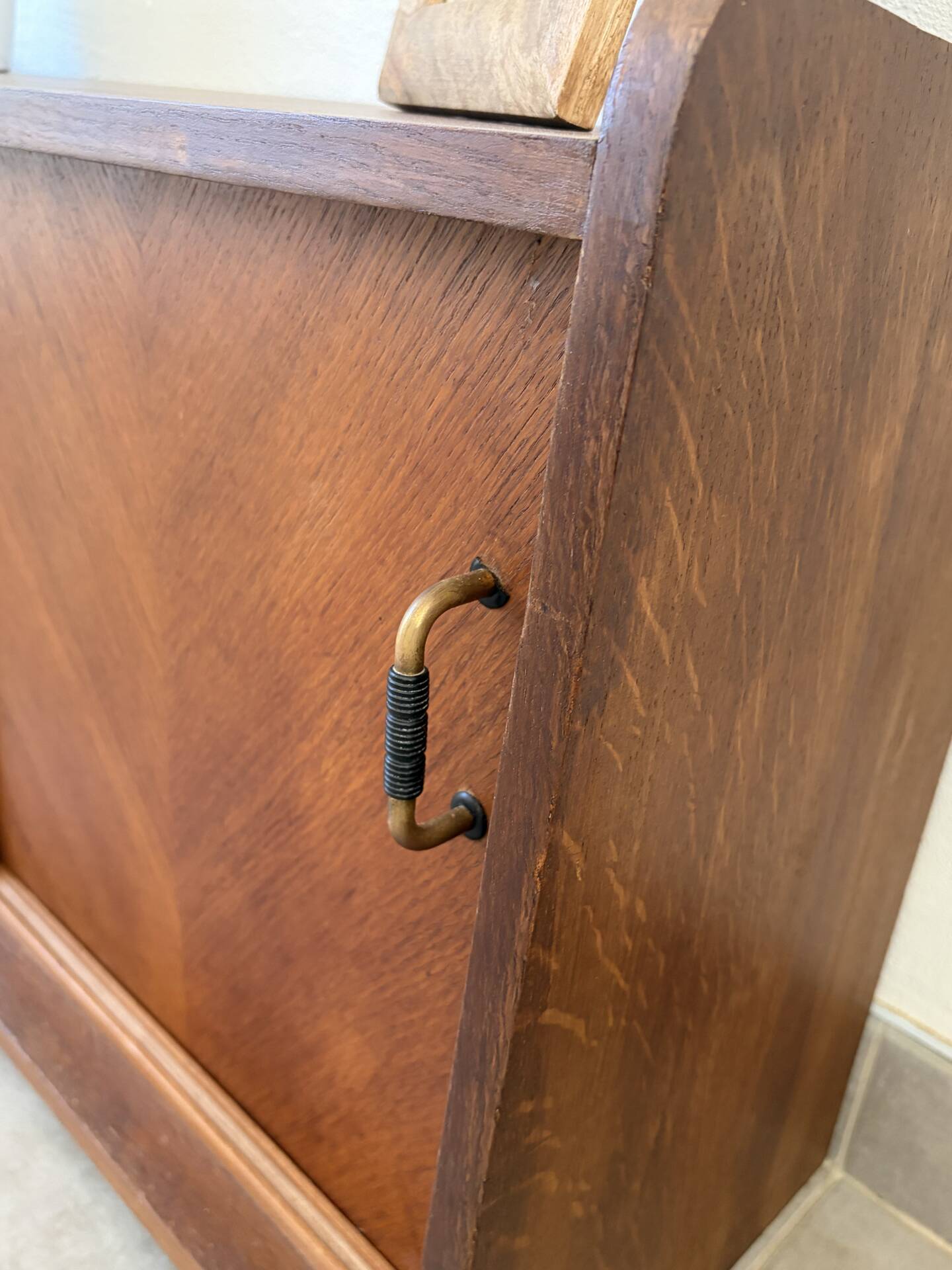 Vintage storage furniture / mini sideboard
