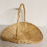 Natural wicker presentation basket