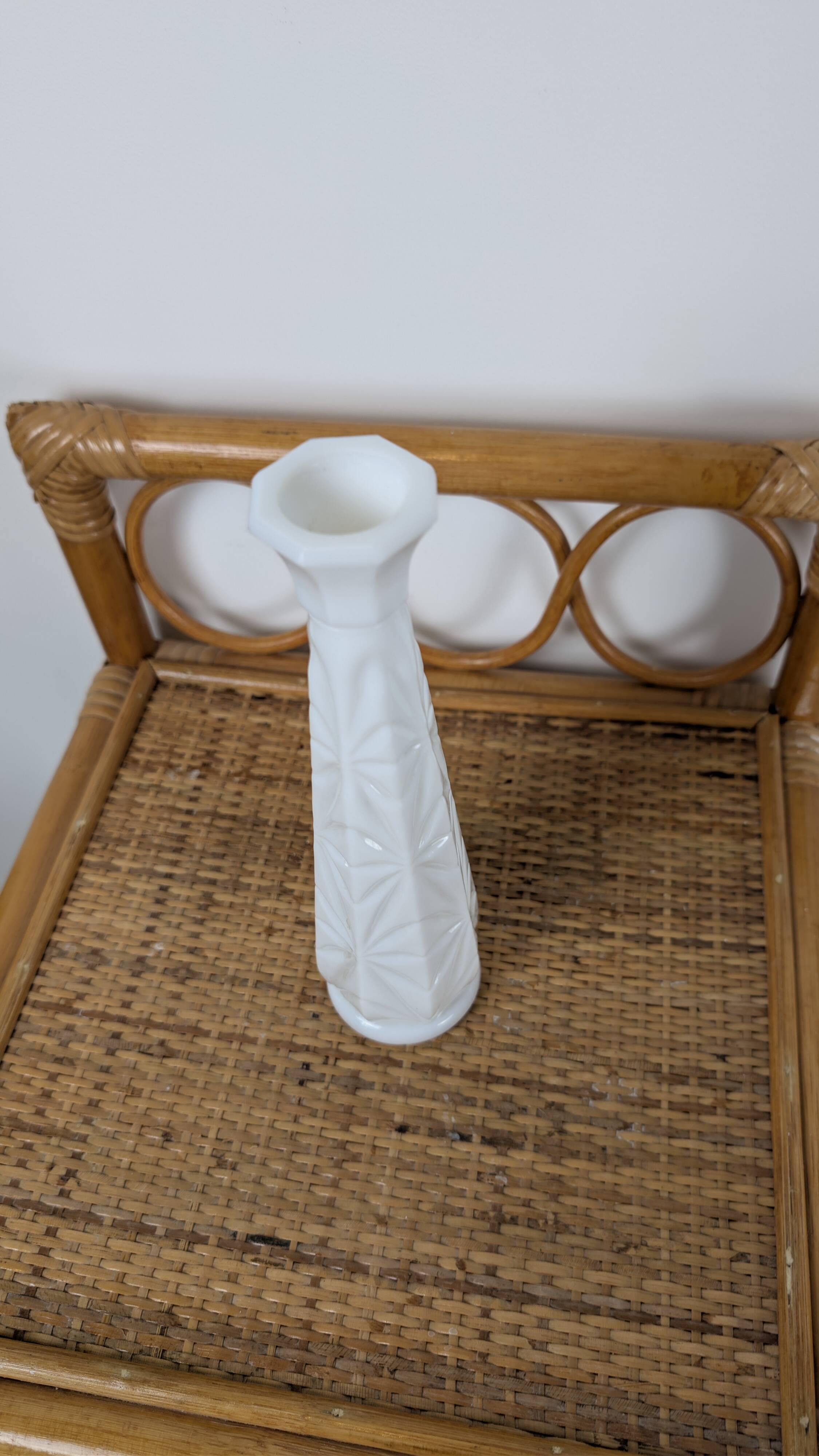 Vintage white moulded glass soliflore in Art Deco style from the 1960s.