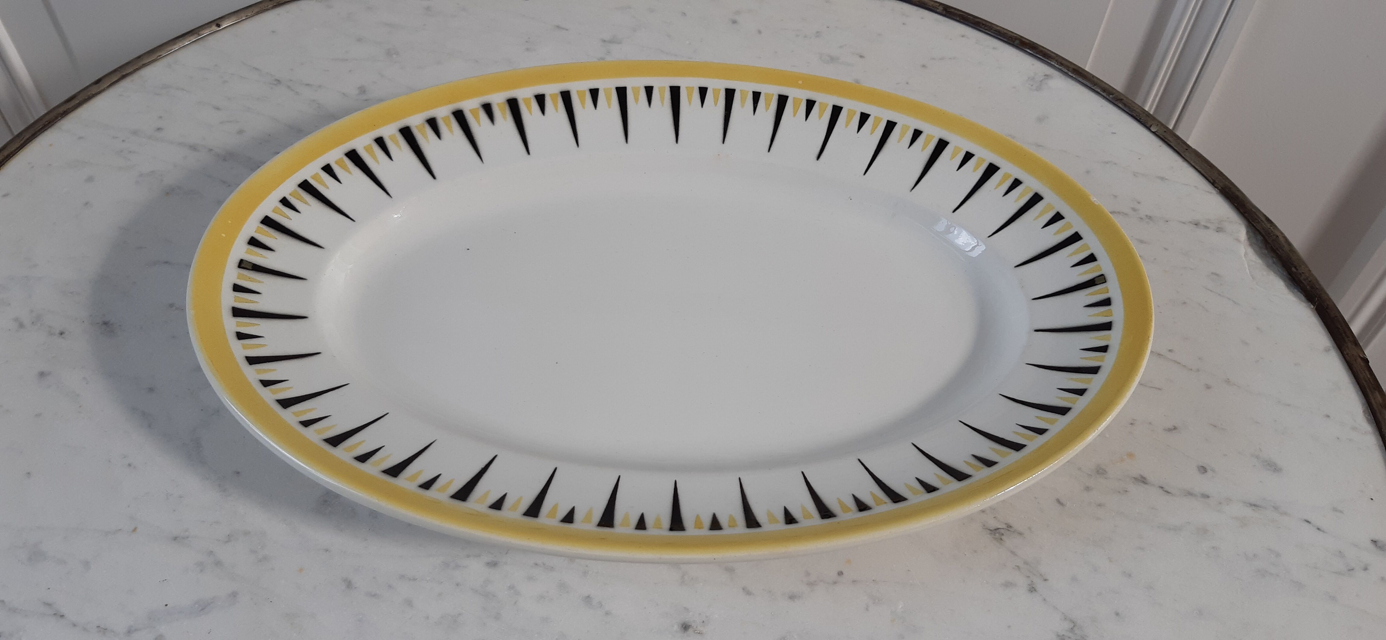 Dish oval Digoin 50s