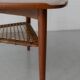 Table basse en teck Poul Jensen en forme de triangle
