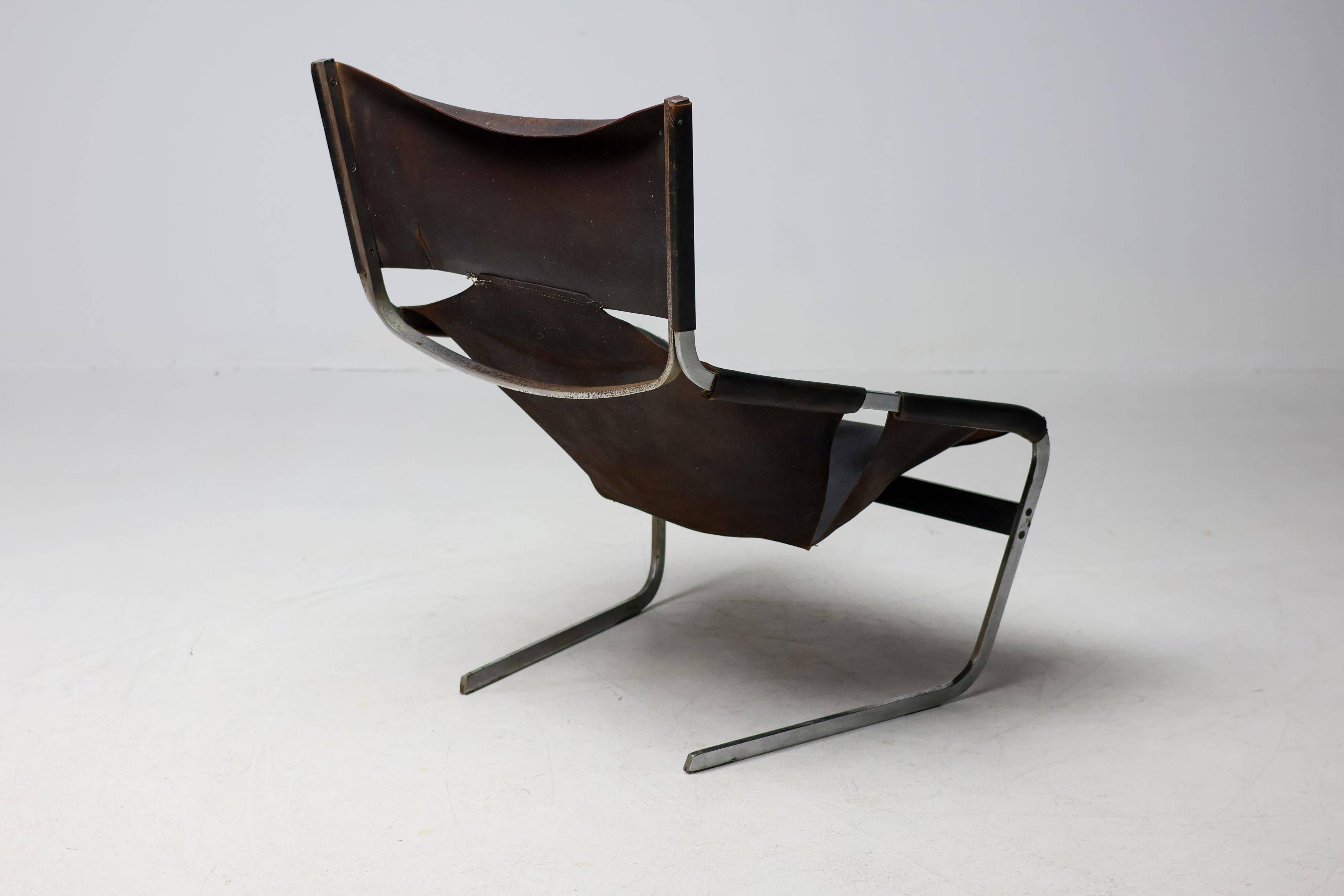 Pierre Paulin F444 chaise longue in black leather - All original, Vintage