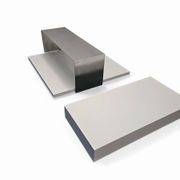 Minimalism / Coffee table / Model 261 Note / Piero Lissoni / Cassina / 2001