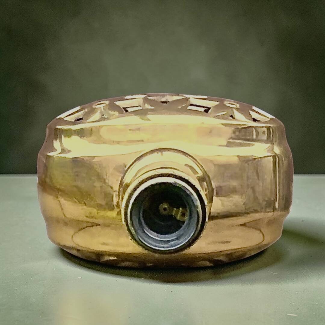 Lampe vintage en laiton massif ajouré