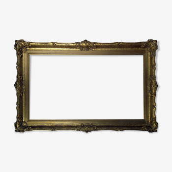 Giant Golden sculpted frame in good condition ft. 155 x 95 cm