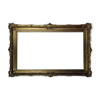 Giant Golden sculpted frame in good condition ft. 155 x 95 cm