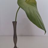 Metal candle holder