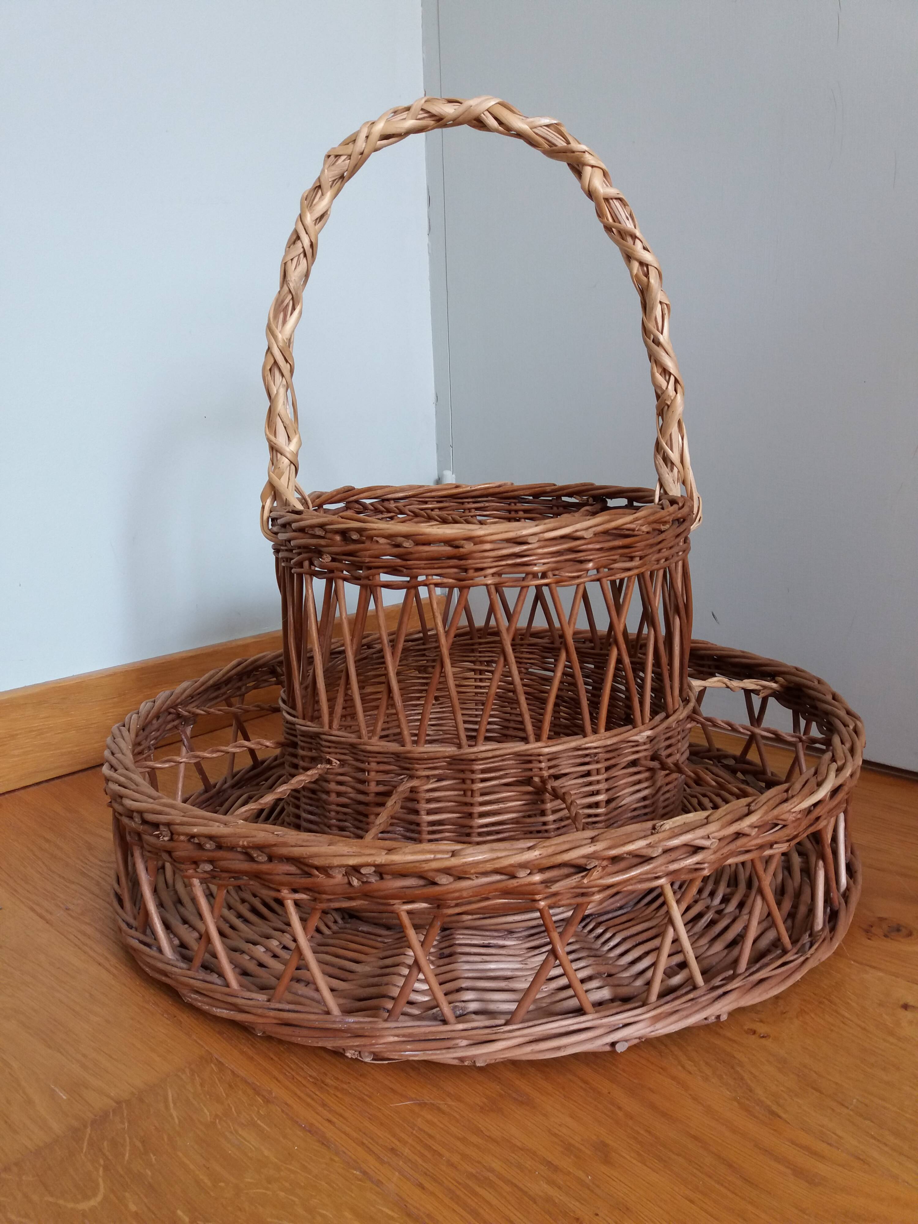 Rattan wicker glass and bottle holder basket