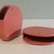 Lot de 2 vases en céramique rose, style Memphis années 1980