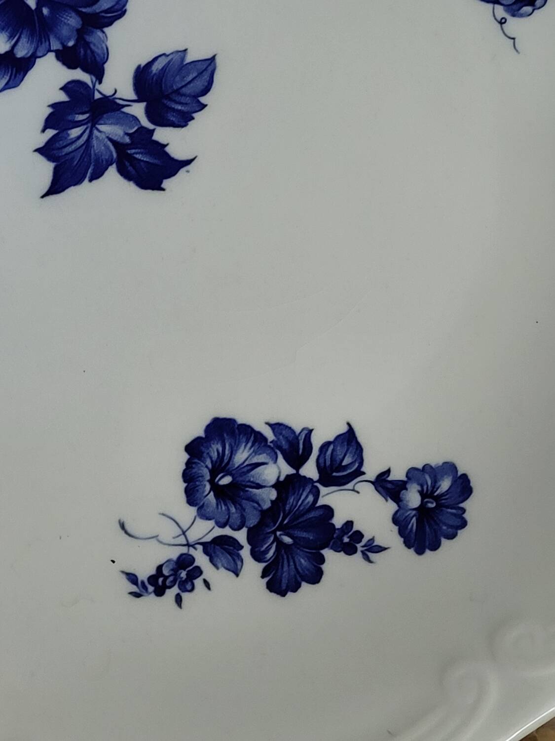 Gien plates