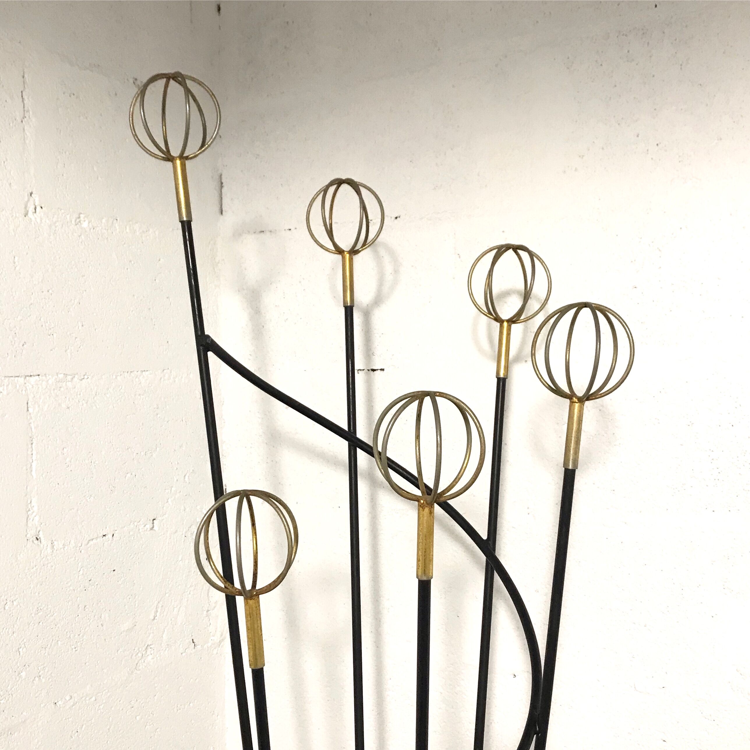Roger Feraud - coat hangers "Astrolabe".