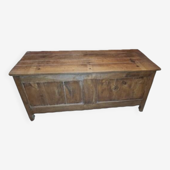 Oak chest