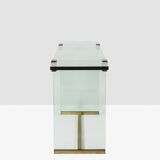 Peter Ghyczy. Console en verre et laiton doré. Années 1970.