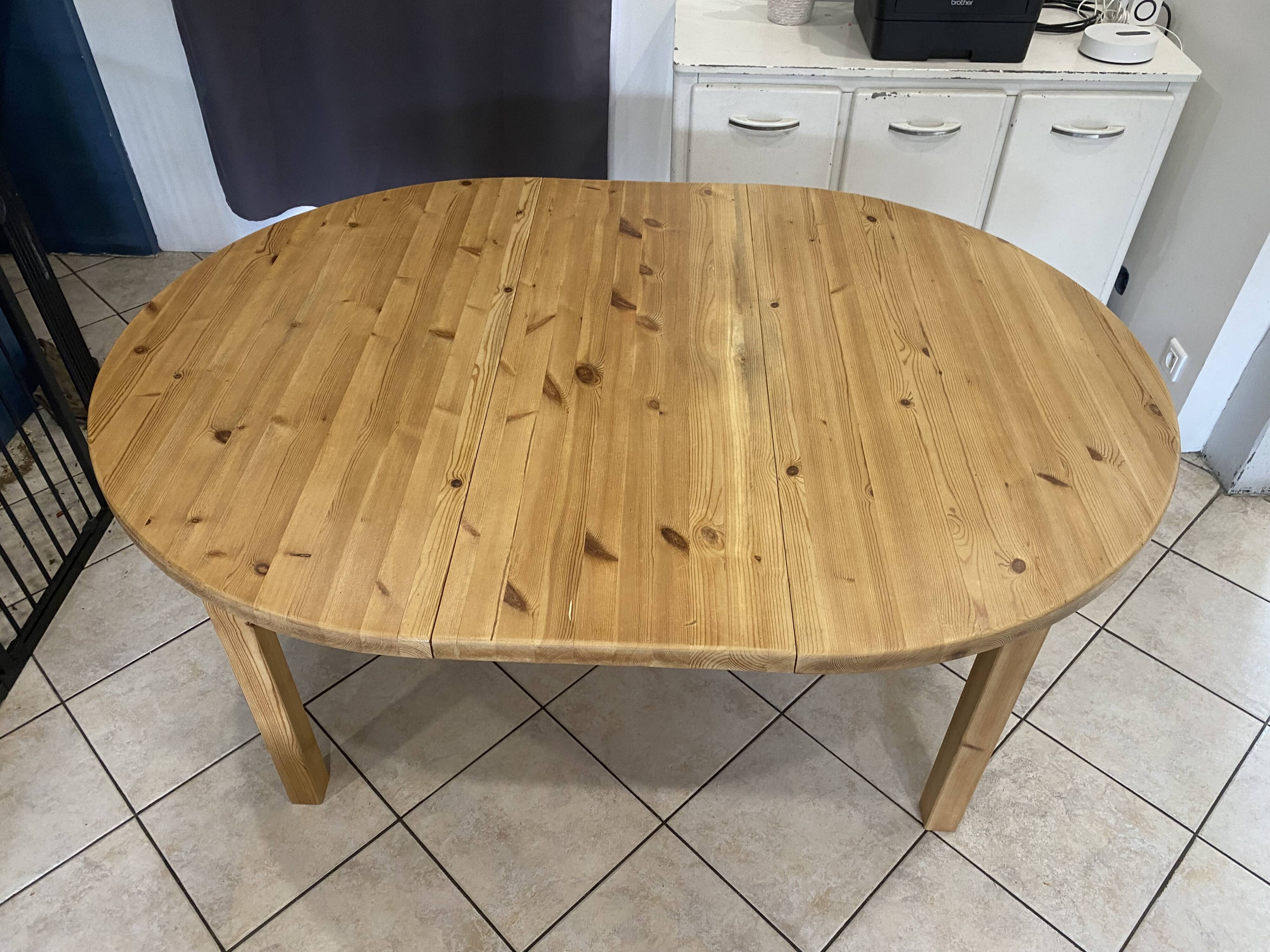 Round table 117cm extendable with a solid pine extension, vintage from the 1970s.