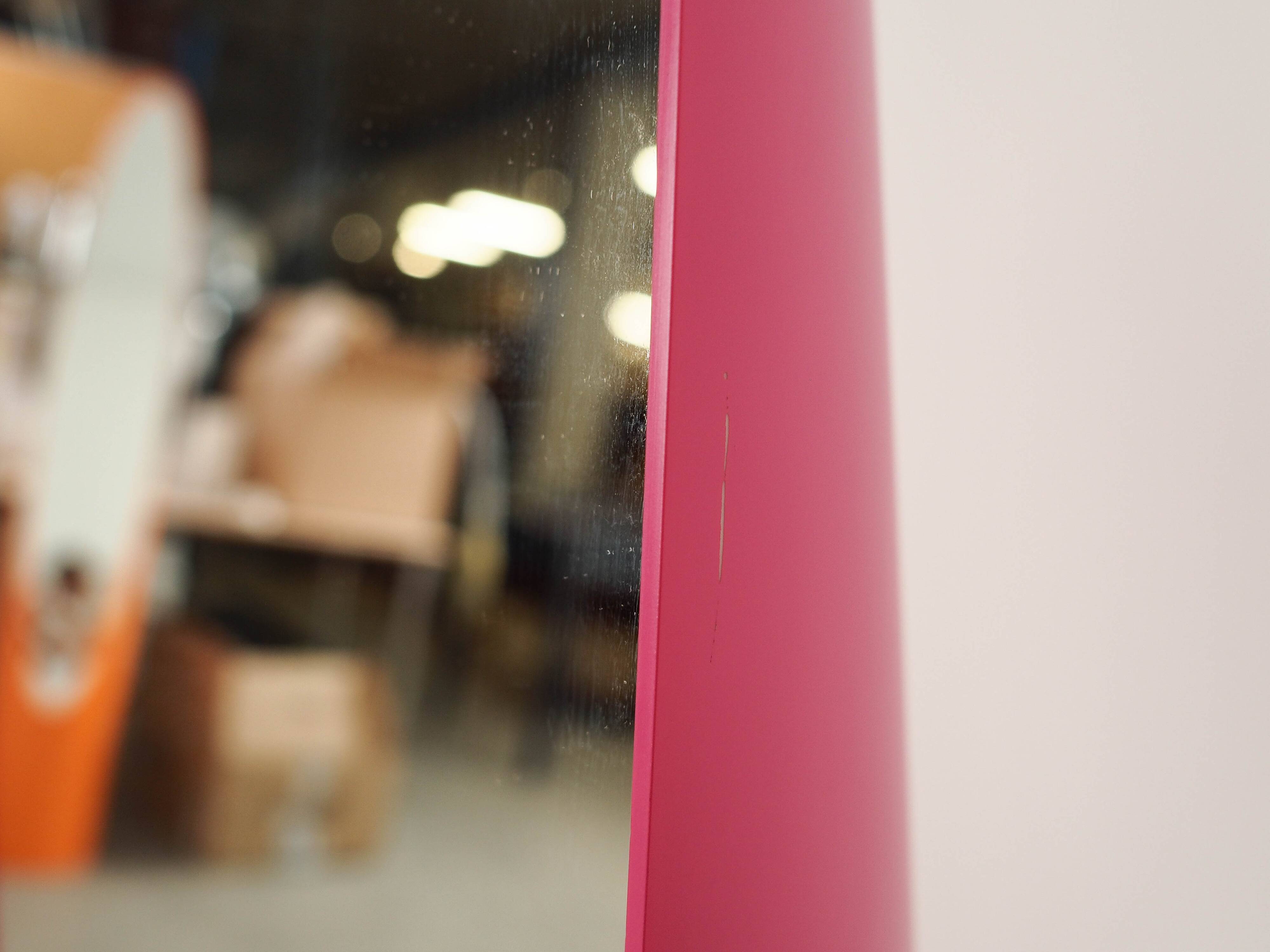 Lipstick mirror, pink, Italian design, 1970s, designer: Rodolfo Bonetto