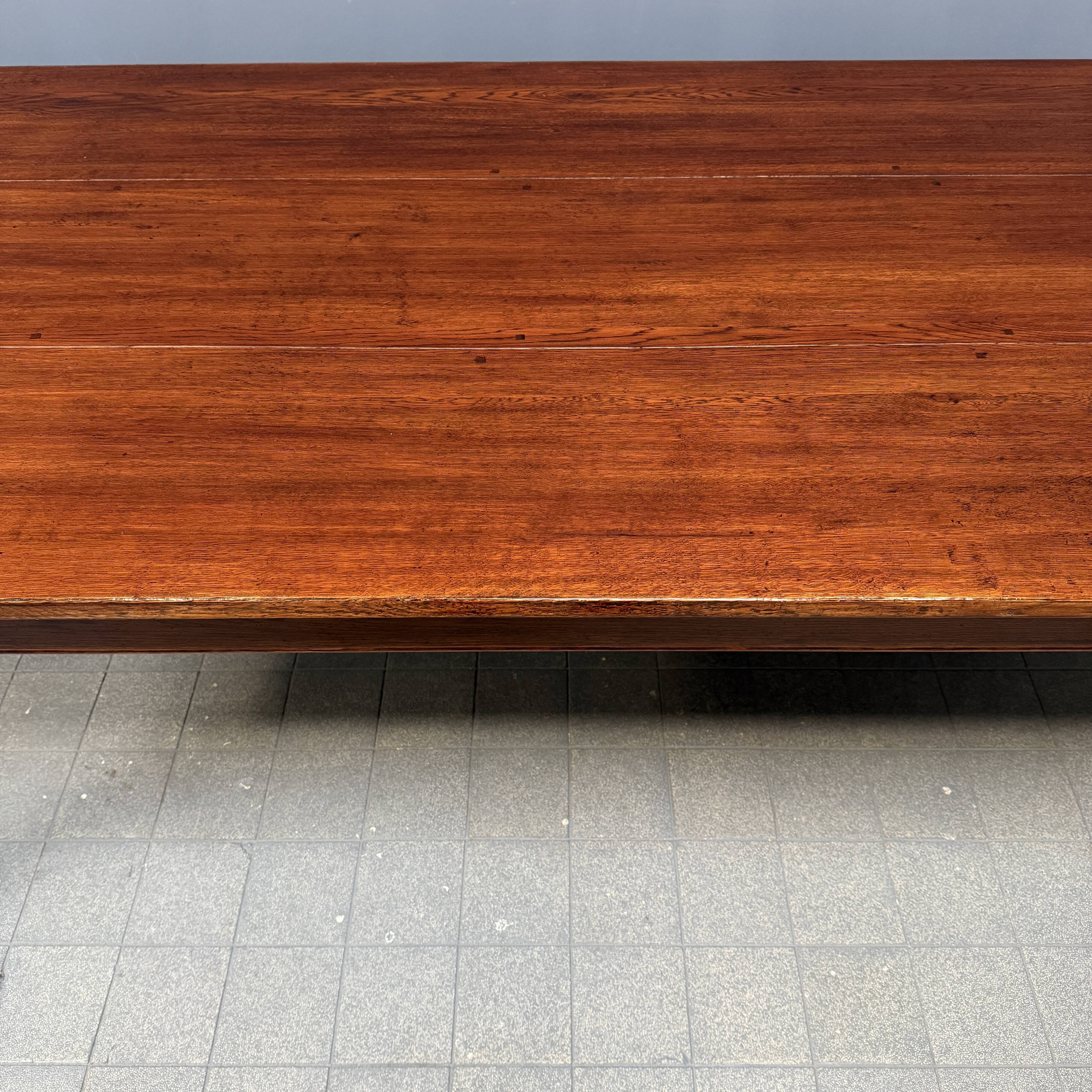Large antique style oak extendable dining table