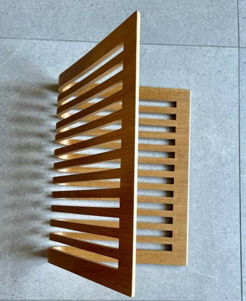 Magazine rack for the home