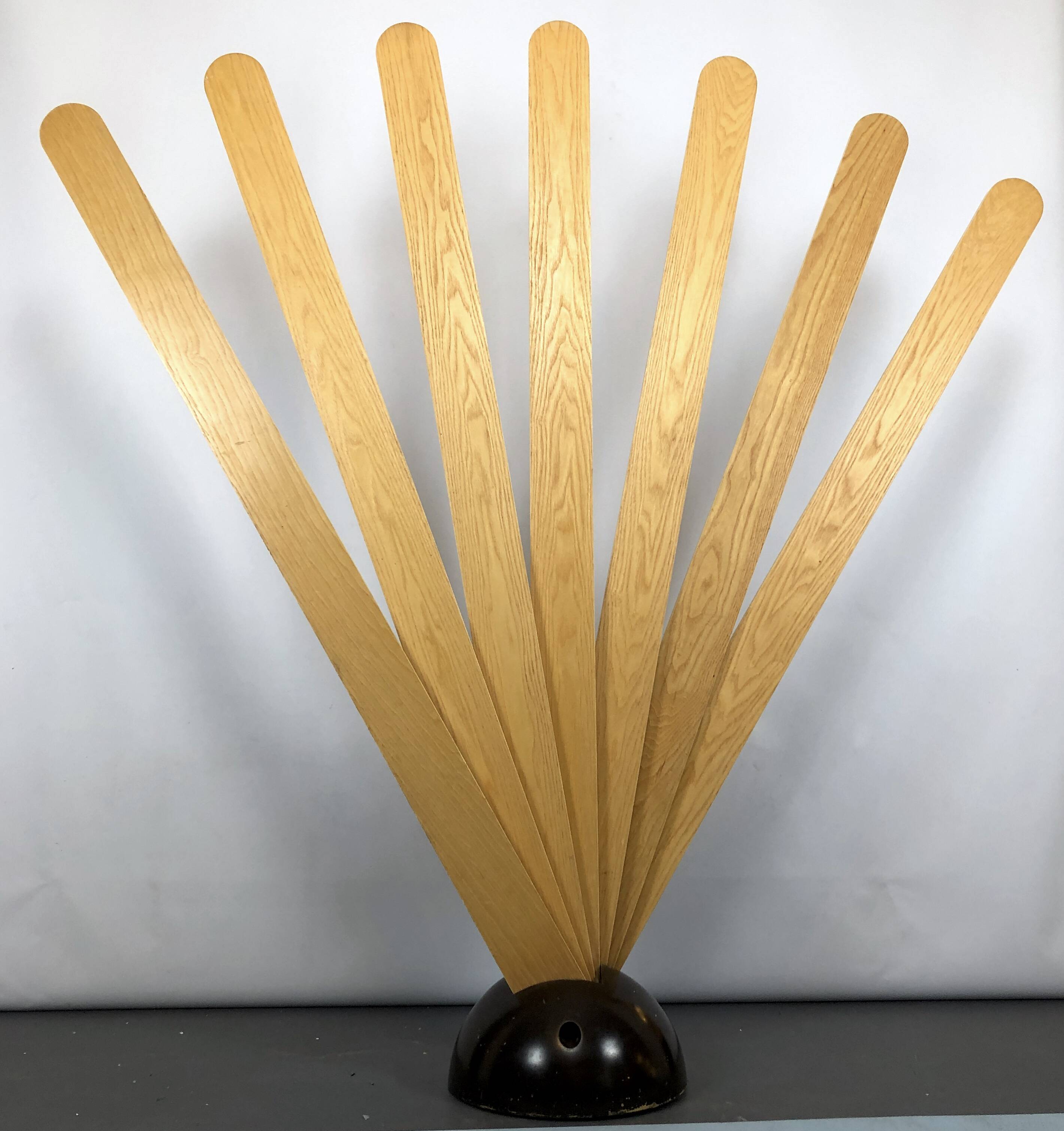 "Ventaglio" coat rack or room divider by G. Pasotto for Tarzia, 1970s