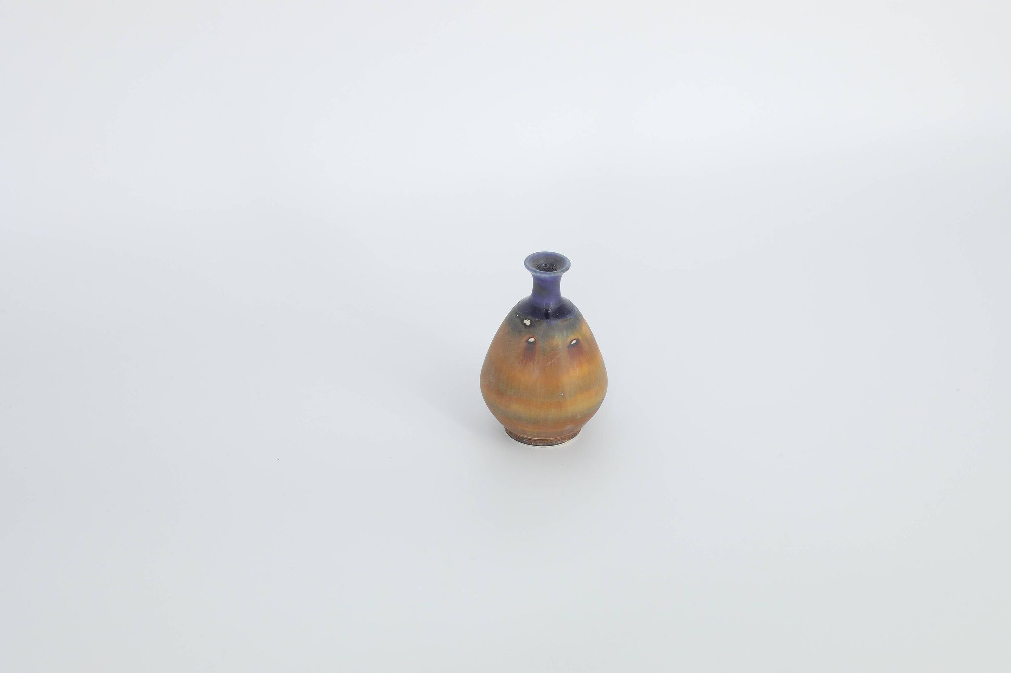 Petit vase de collection scandinave moderne du milieu du siècle en grès bleu et marron par Gunnar Borg