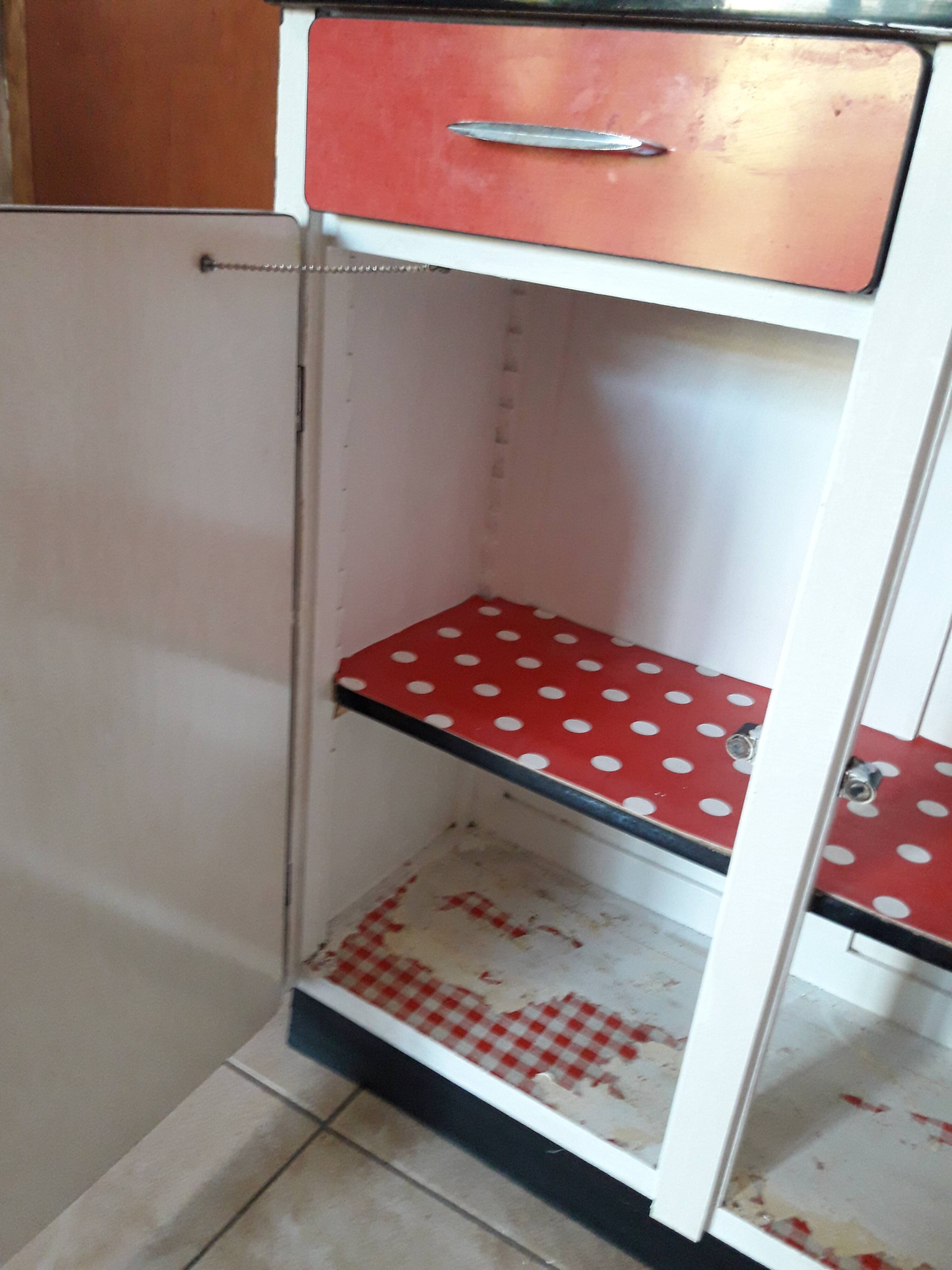 Buffet stockings in formica red vintage kitsch