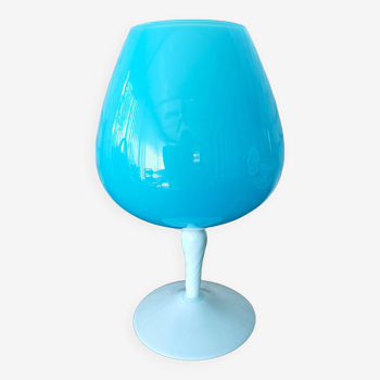 Vase opaline bleue
