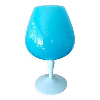 Vase opaline bleue