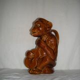Chimpanzee pitcher; Monkey guitarist musician of the 60s